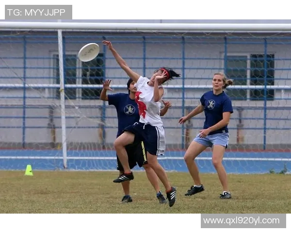 飞盘专题:探索深圳飞盘队如何通过团队协作提升竞技水平与默契配合 飞盘专题:探索深圳飞盘队如何通过团队协作提升竞技水平与默契配合